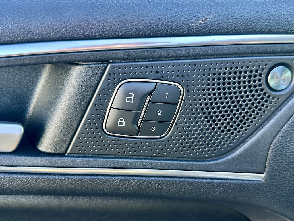 Used 2022 Ford Edge Titanium SUV