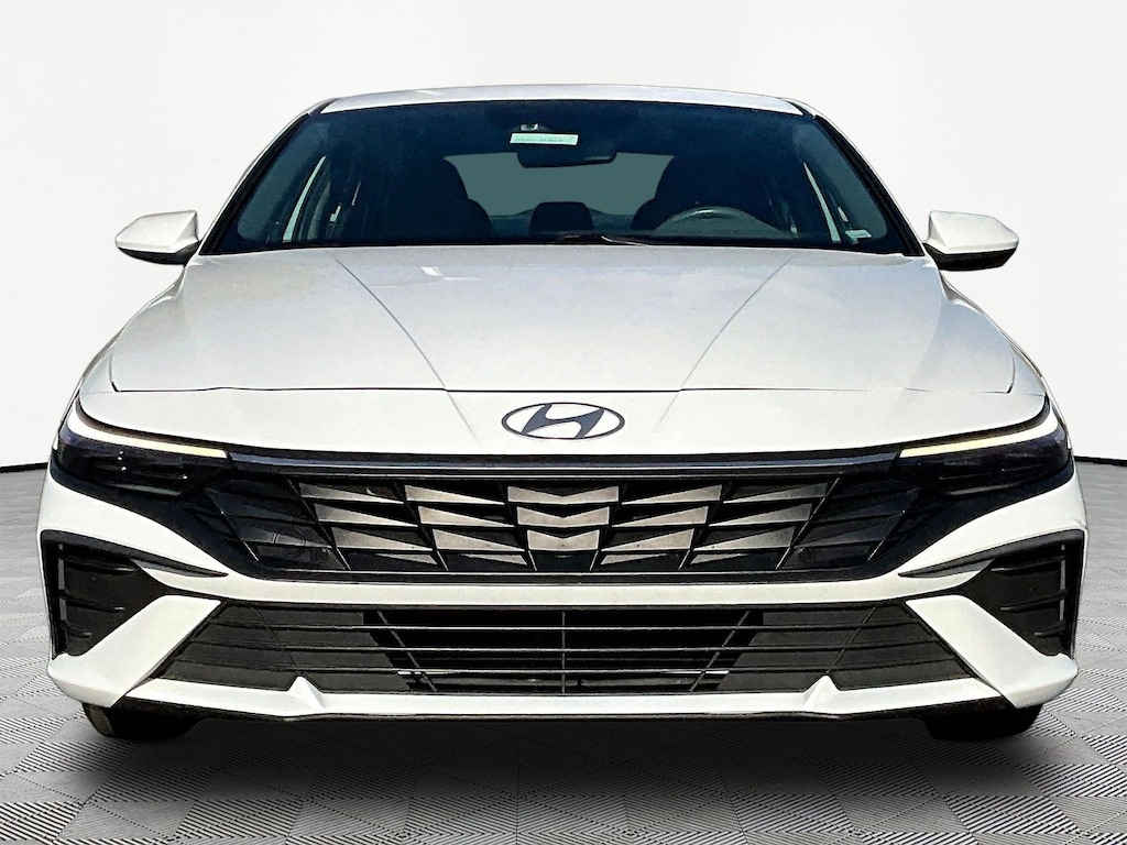 Used 2024 Hyundai Elantra SEL Sedan