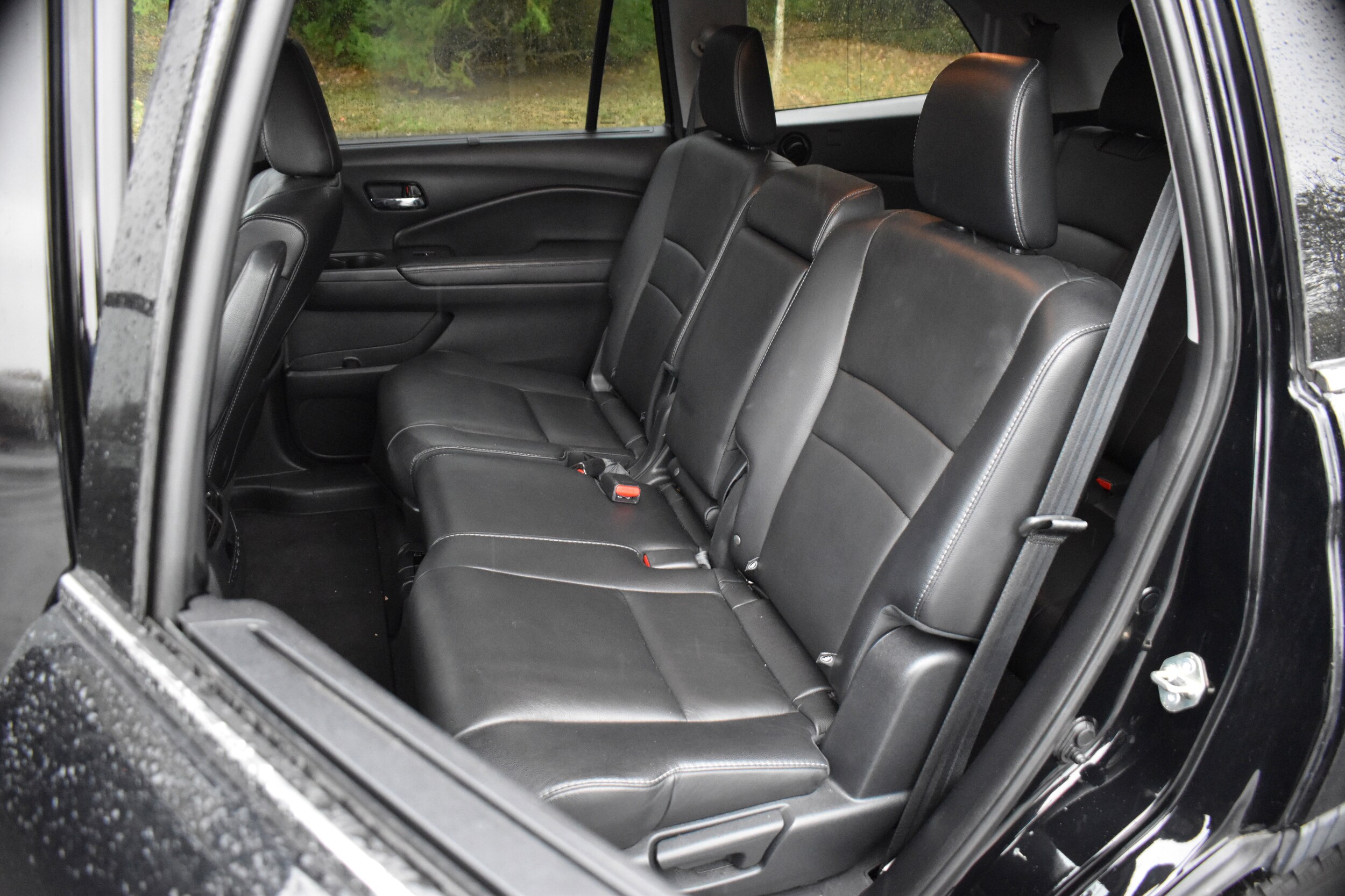 2018 Honda Pilot Touring photo 2