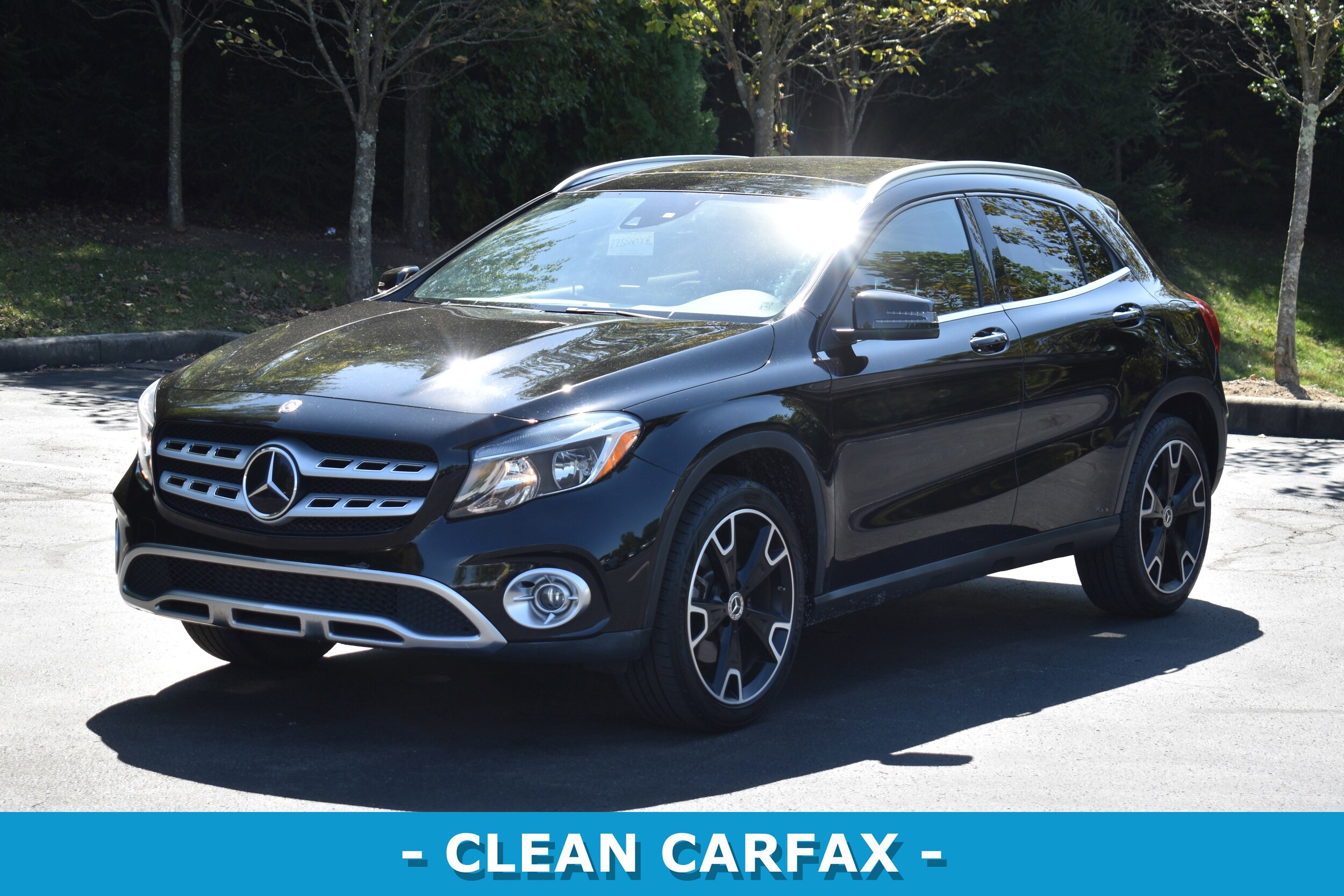 2018 Mercedes Benz GLA 250 4MATIC photo 2