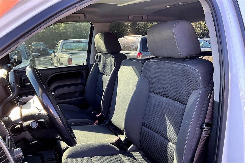 Used 2017 Chevrolet Silverado 1500 LT w/1LT Truck Crew Cab