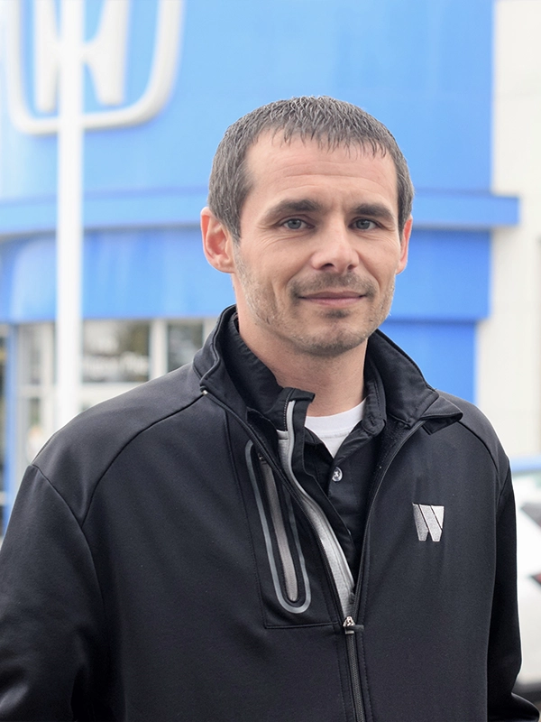 Staff member Chris Jobe from ID_6d381a3e9341