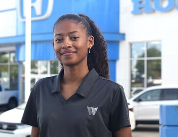 Staff member Kylah Gardner from ID_829da4c8cc9f