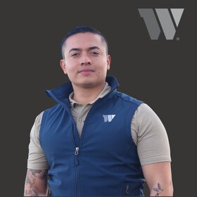 Staff member Juan Andrade from ID_48163f34b4ff