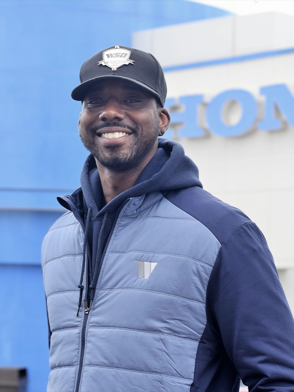 Staff member Jay Sammy from ID_829da4c8cc9f