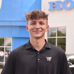 Staff member Thomas Bambach from ID_48163f34b4ff