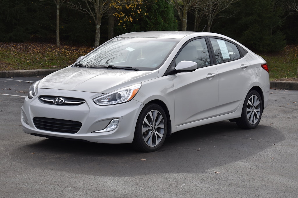 Used 2016 Hyundai Accent SE Sedan