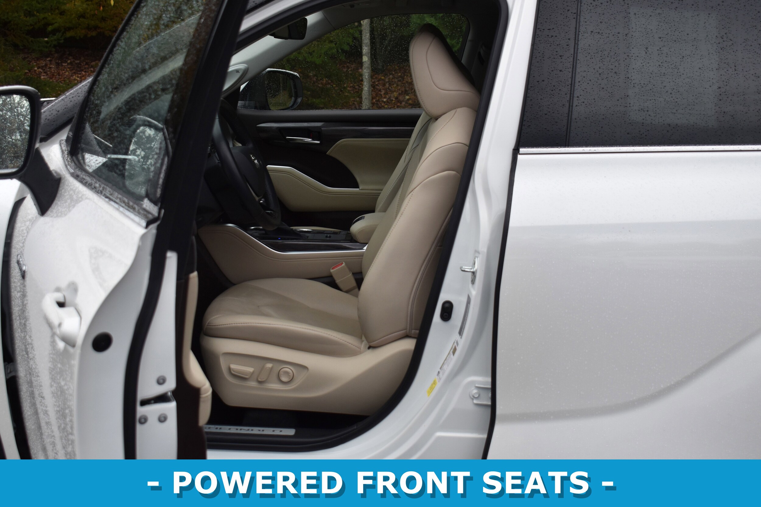 2021 Toyota Highlander Hybrid Limited photo 2