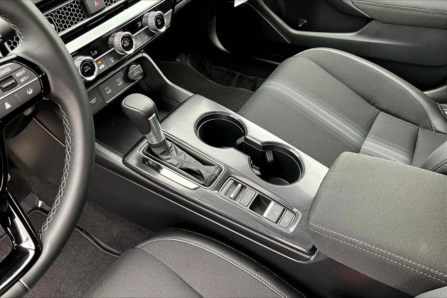 2026 Honda Civic Hatchback Sport - Photo 18