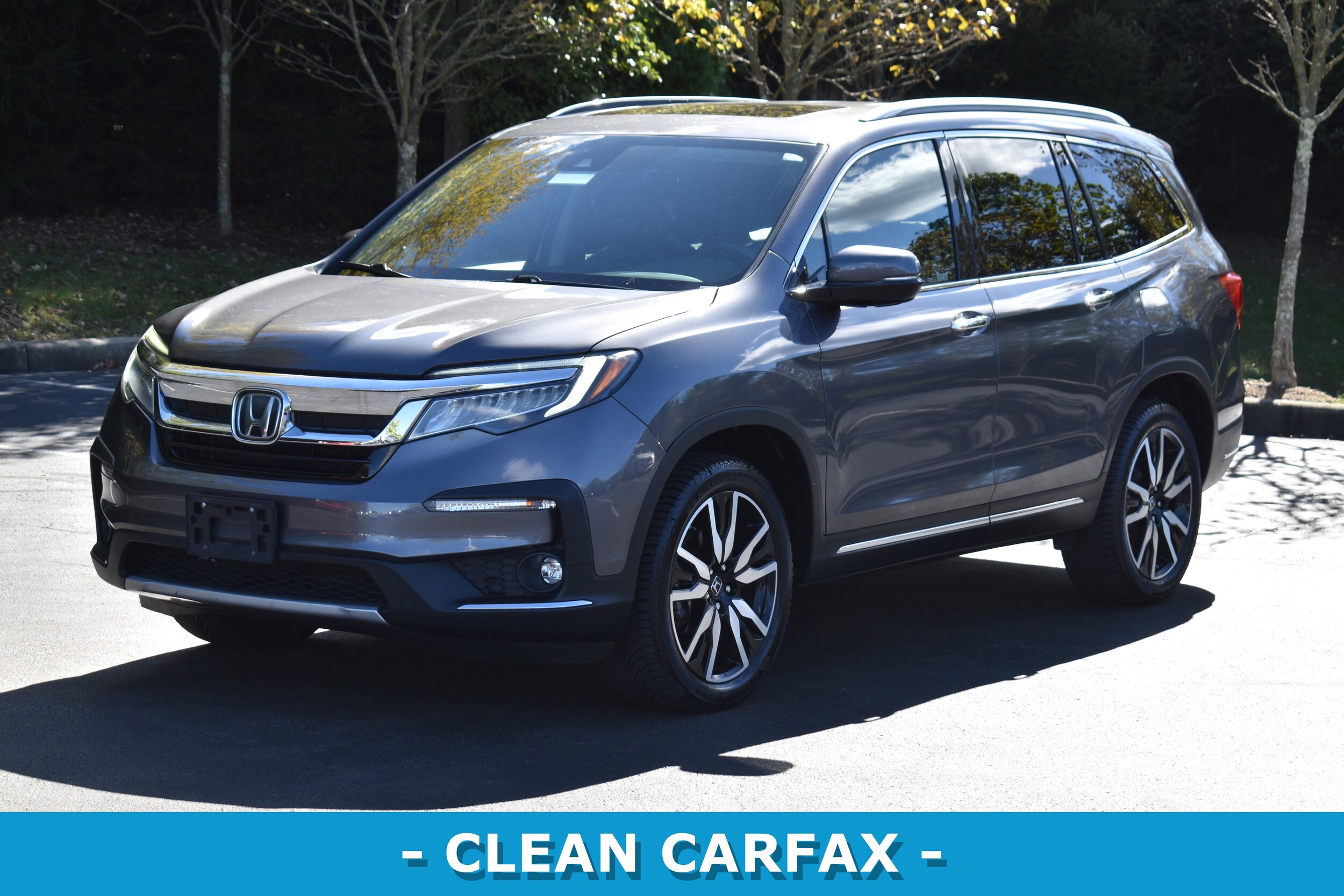 2020 Honda Pilot Touring photo 3