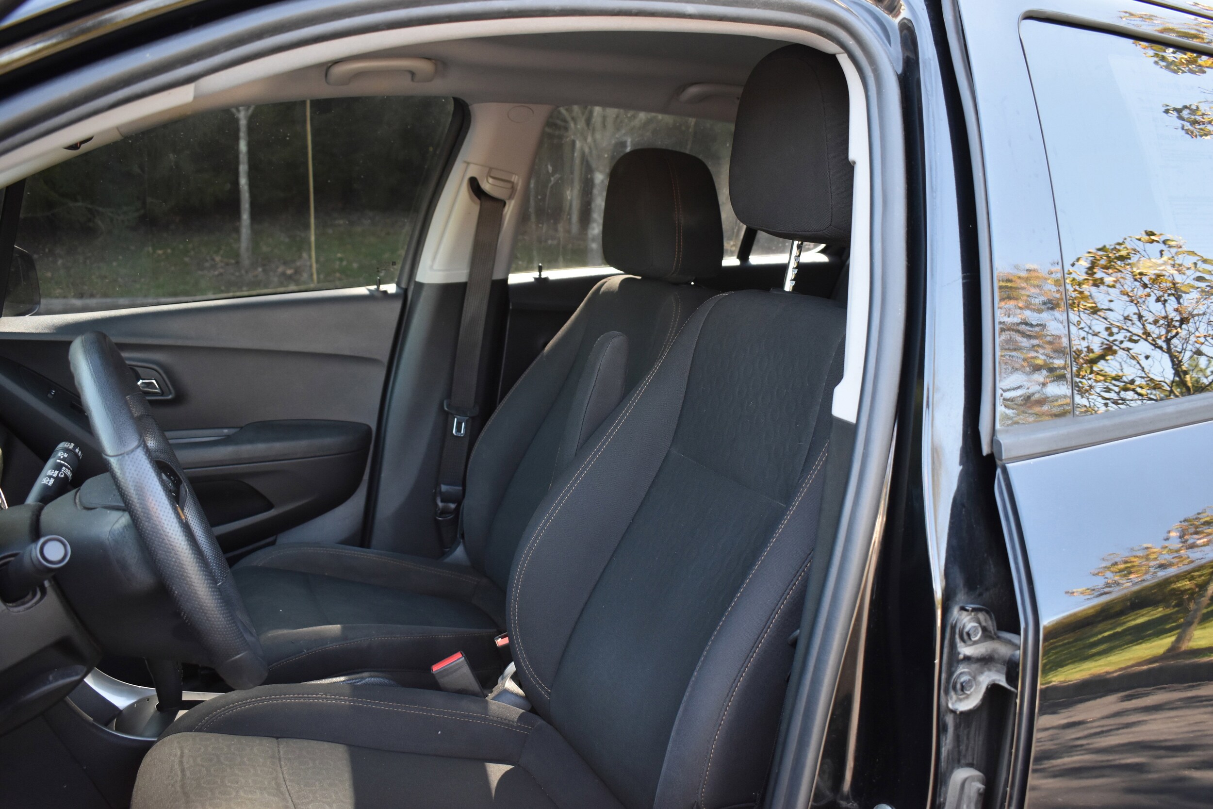2019 Chevrolet Trax LS photo 3