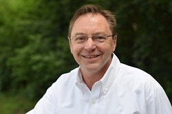 Staff member Bob Snyder from ID_829da4c8cc9f