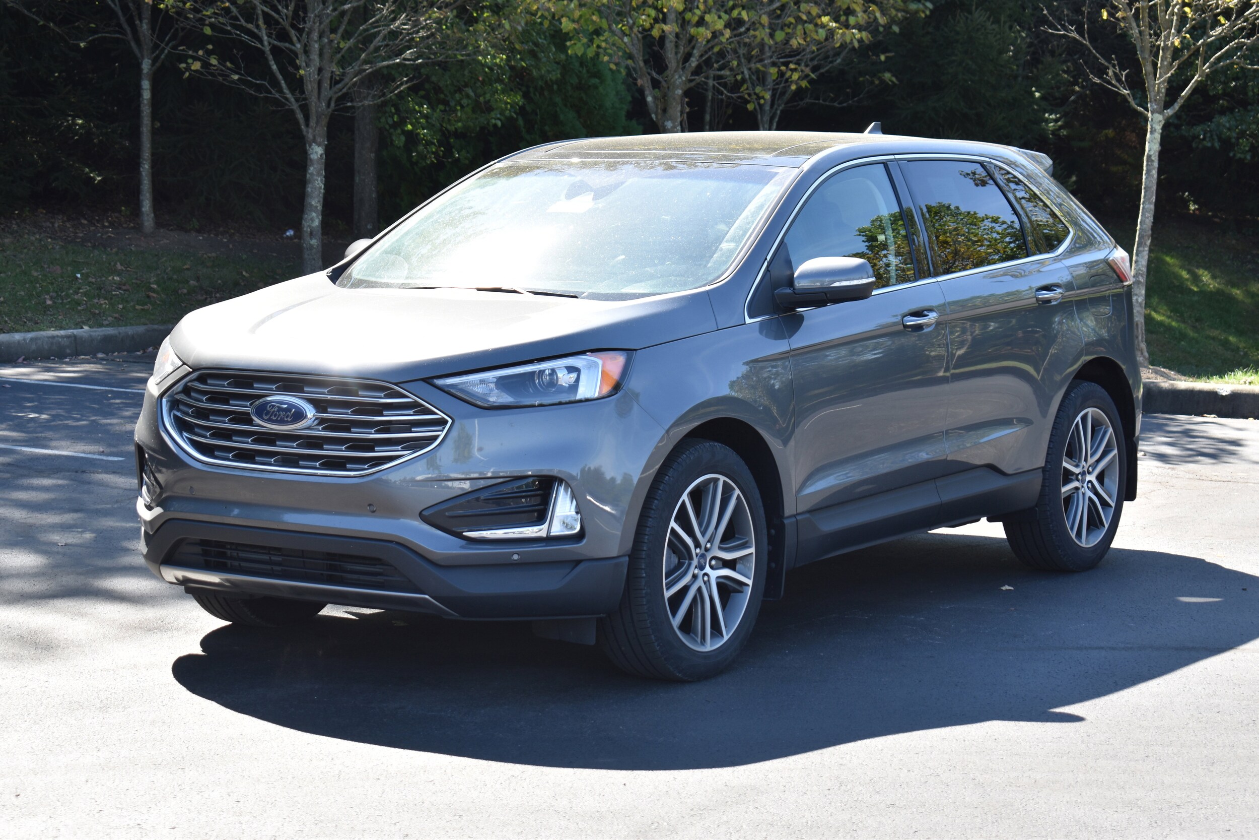 2022 Ford Edge Titanium photo 3