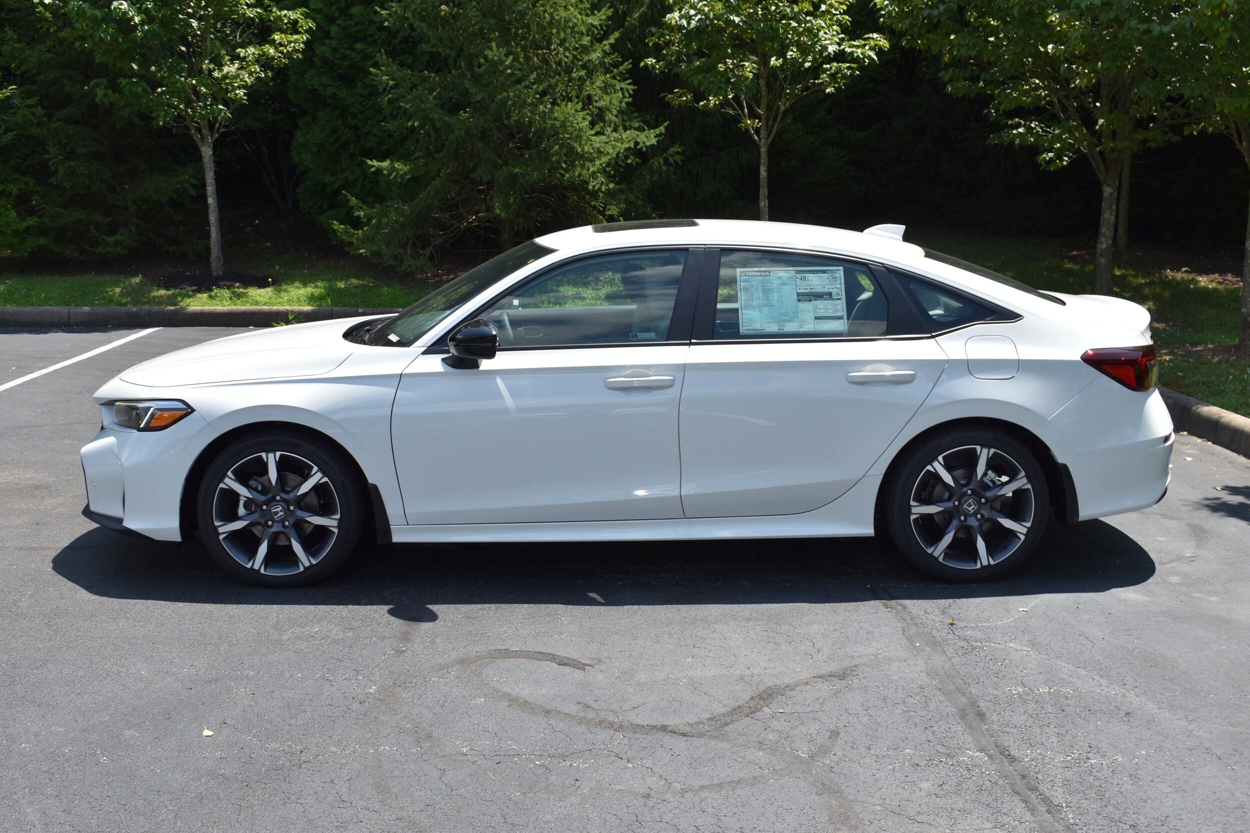 2026 Honda Civic Hybrid Sport Touring photo 4