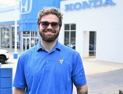 Staff member Joshua Long from ID_21104a55c4a8