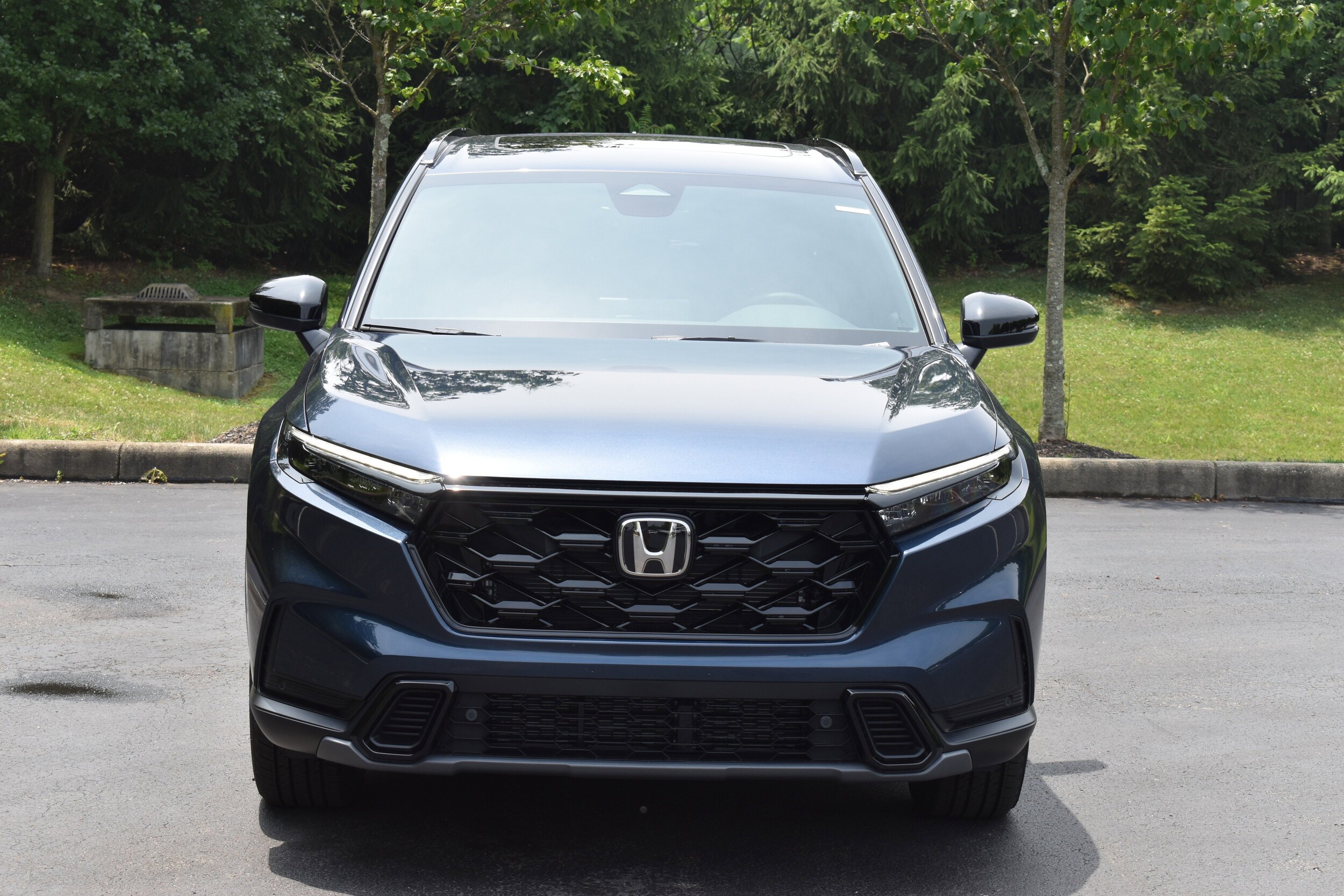 2025 Honda CR-V Hybrid Sport-L photo 2