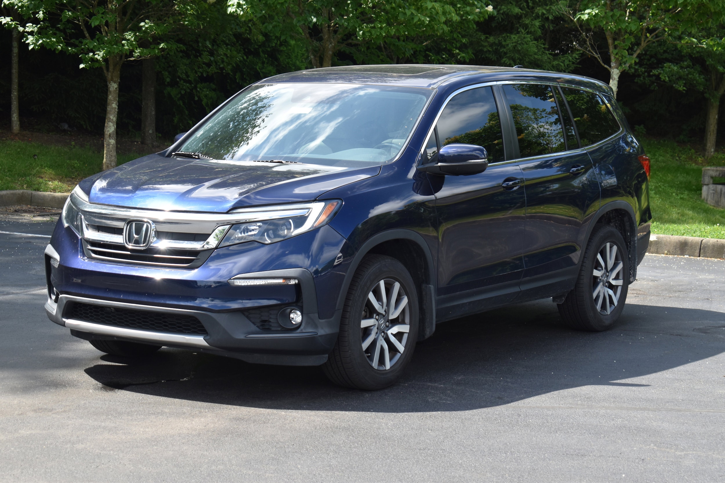 Used 2021 Honda Pilot EX-L with VIN 5FNYF6H54MB003284 for sale in Florence, KY