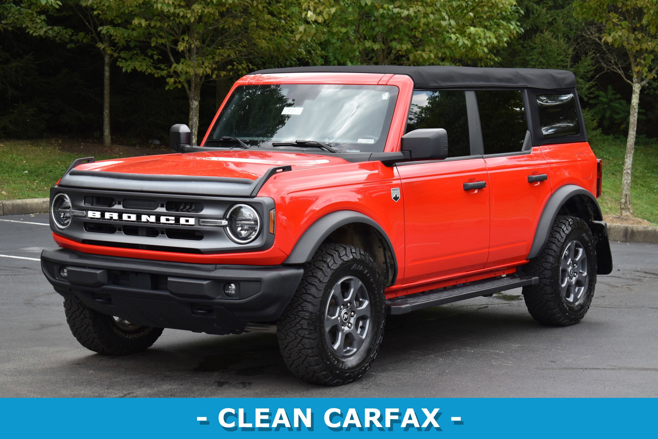 2022 Ford Bronco Base Big Bend Black Diamond Outer Banks photo 3