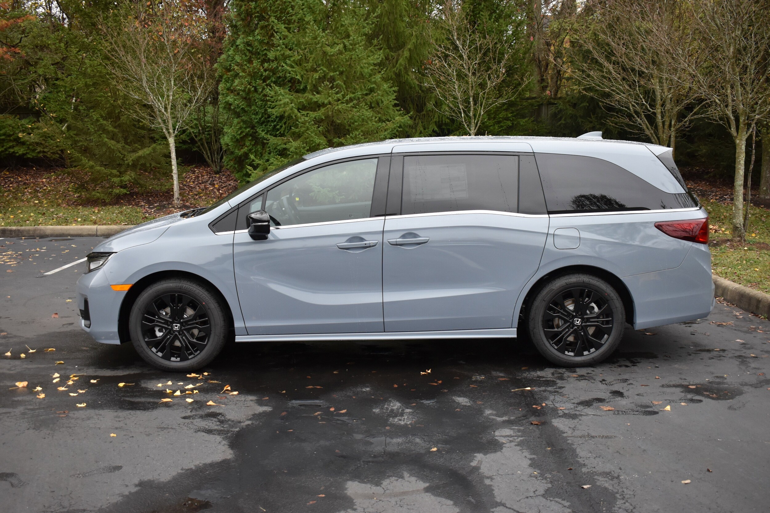 2026 Honda Odyssey photo 4
