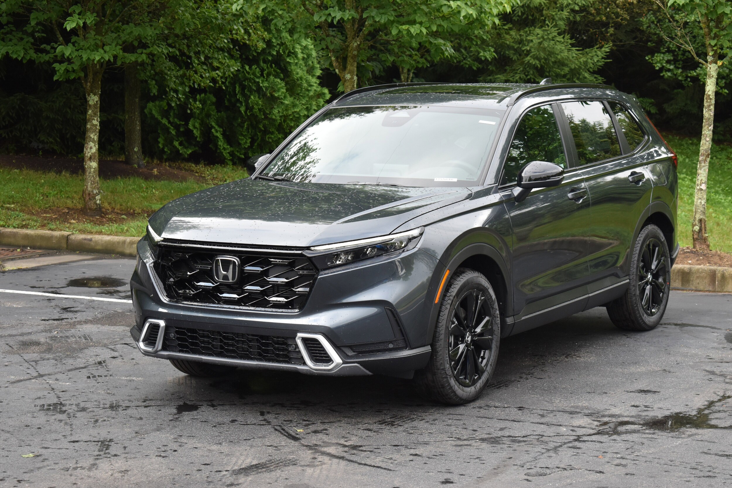 2026 Honda CR-V Hybrid Sport Touring photo 2