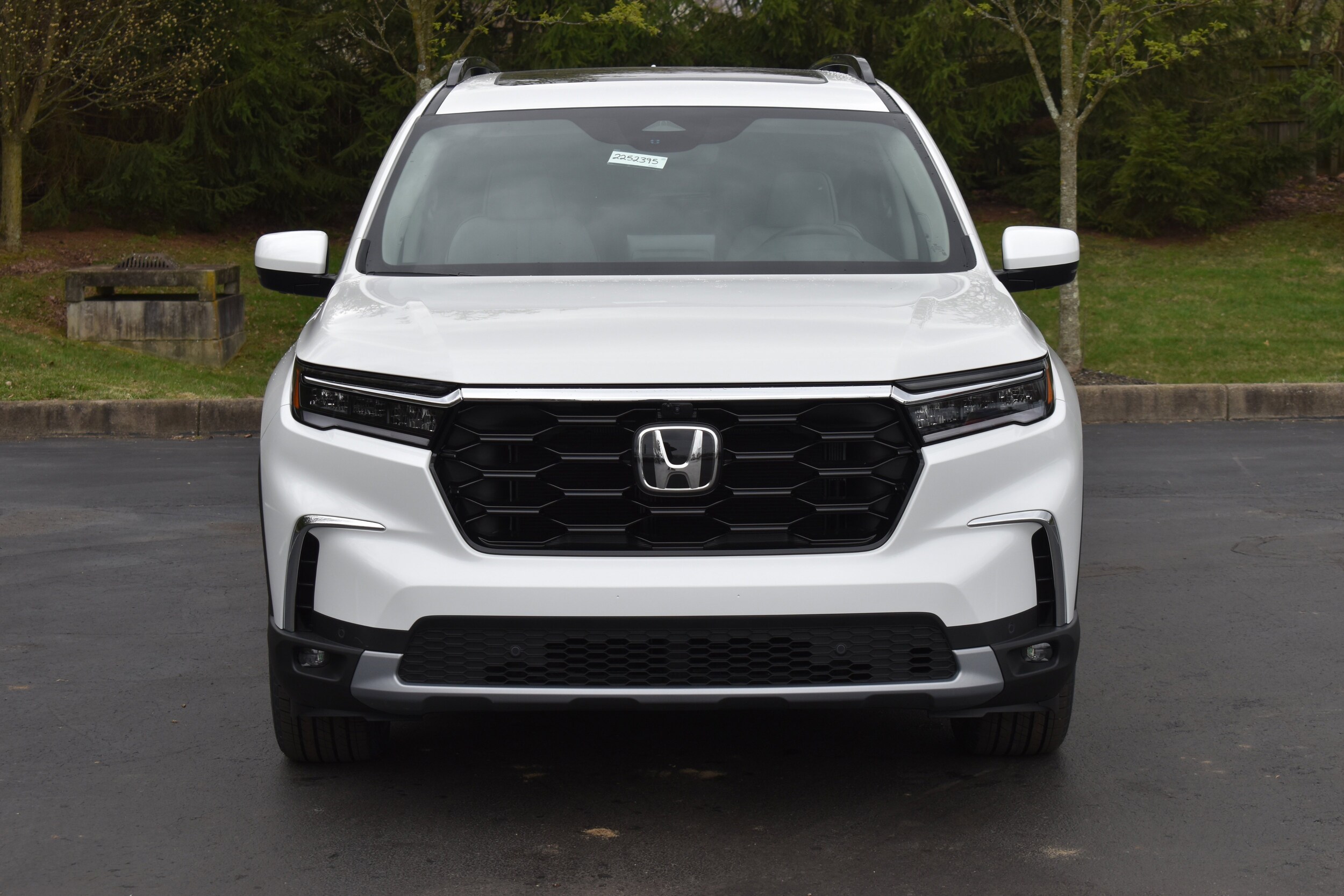 2025 Honda Pilot Elite photo 2