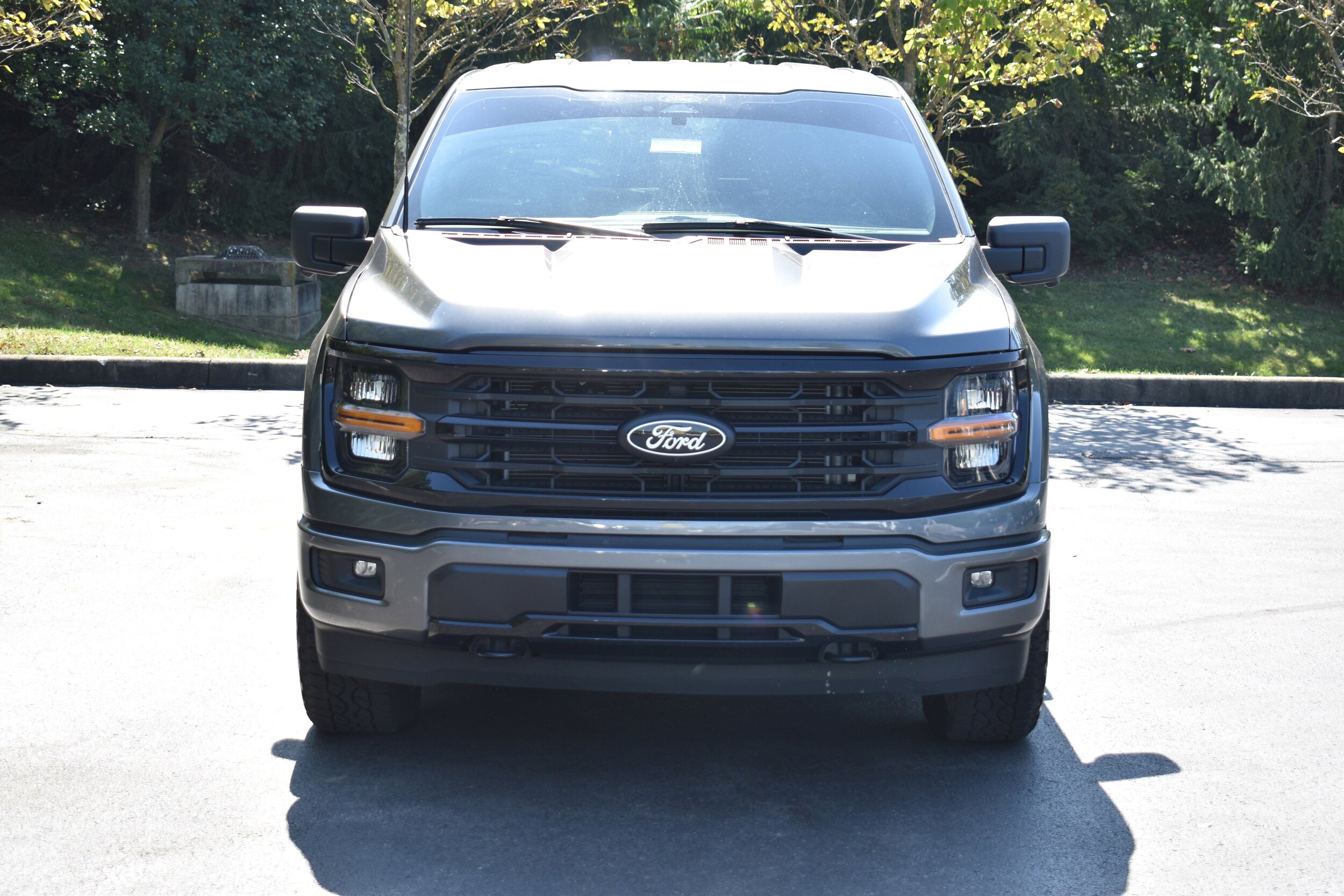 2024 Ford F-150 XLT photo 2