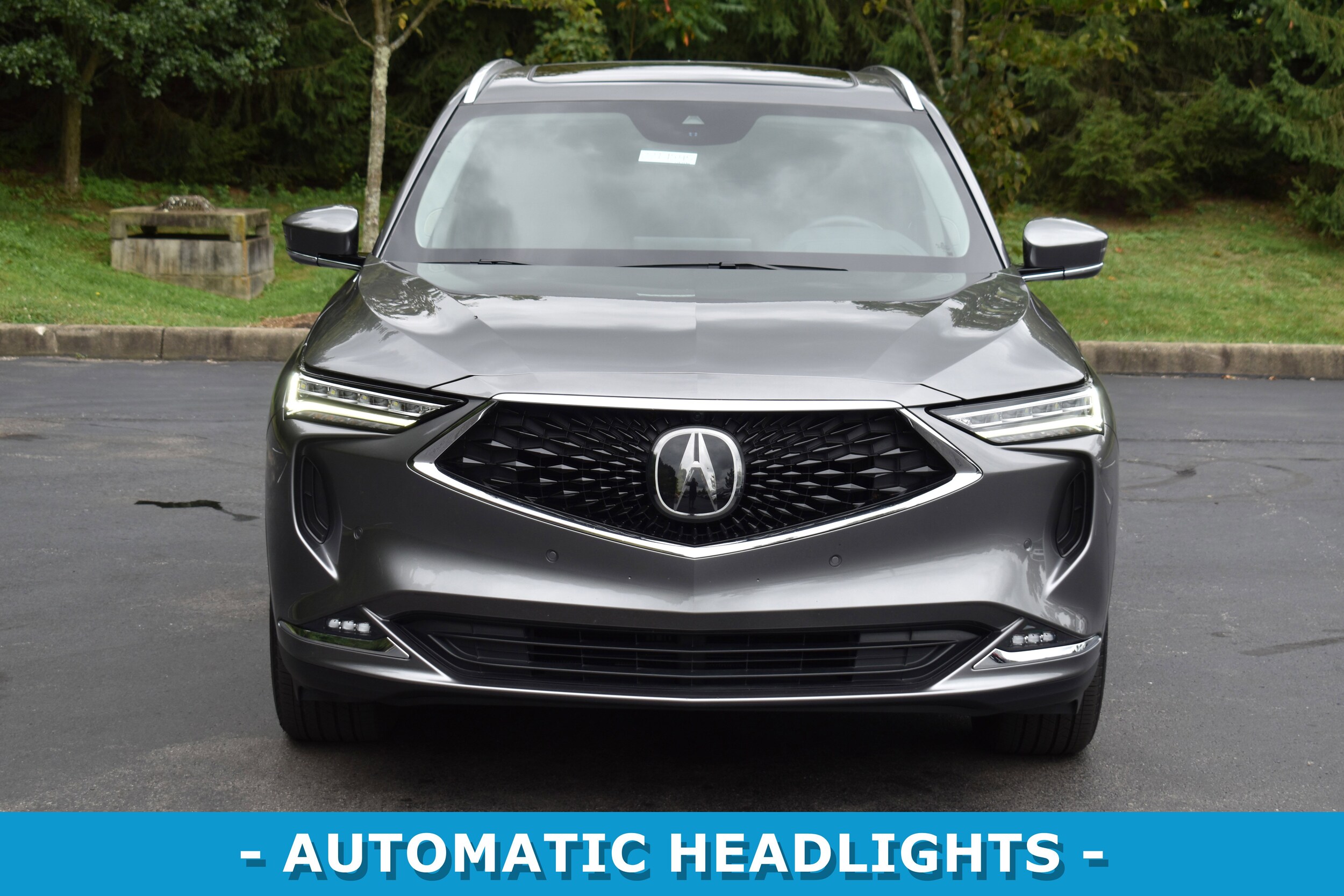 2024 Acura MDX SH-AWD Advance photo 2