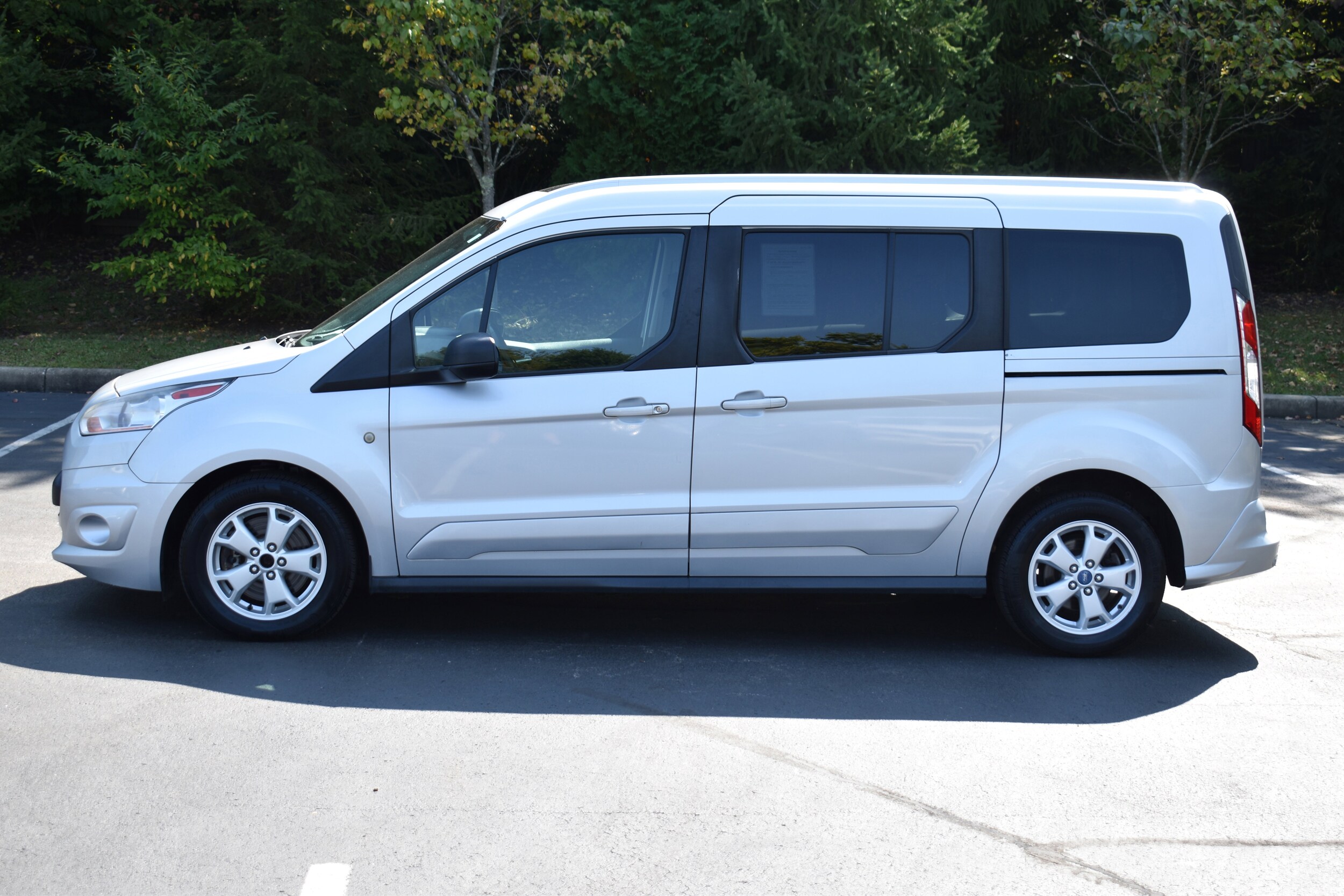 2016 Ford Transit Connect XLT Wagon photo 3