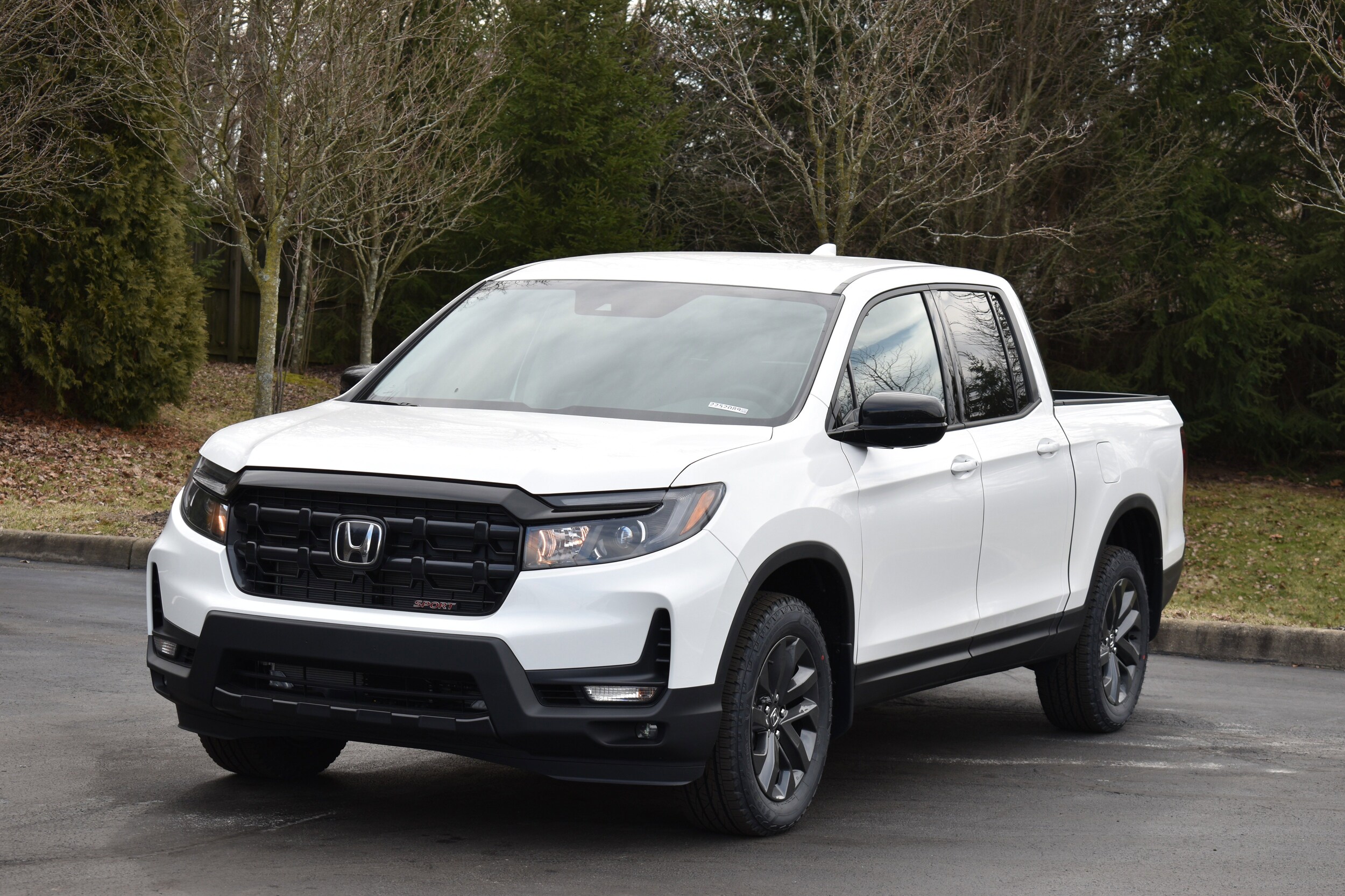 2025 Honda Ridgeline Sport photo 3