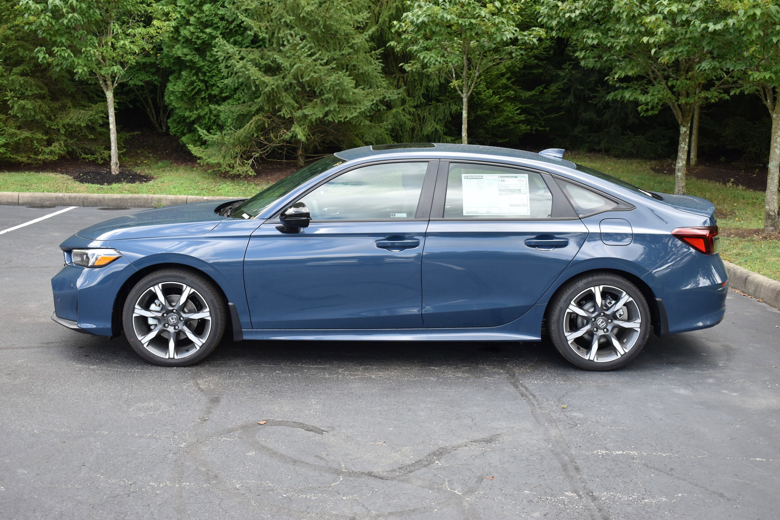 2026 Honda Civic Hybrid Sport Touring photo 3