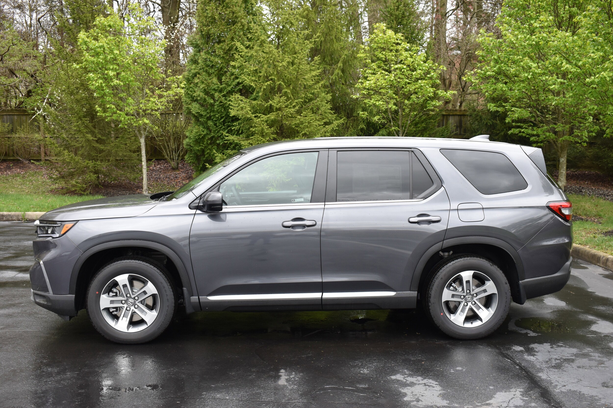 2025 Honda Pilot EX-L photo 4