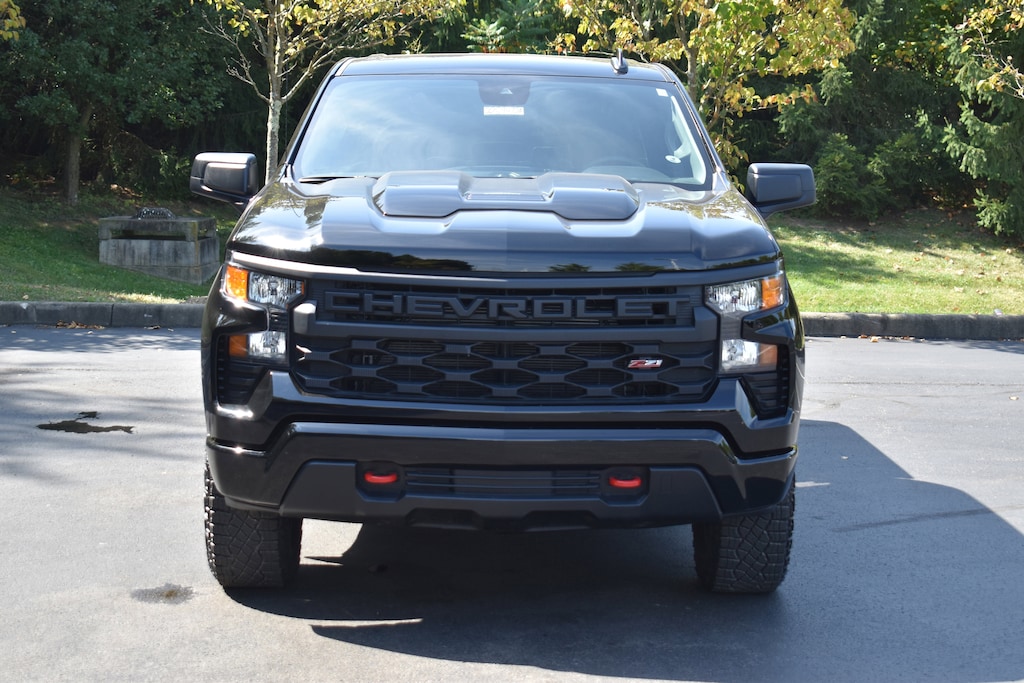 Used 2025 Chevrolet Silverado 1500 Custom Trail Boss Truck Crew Cab