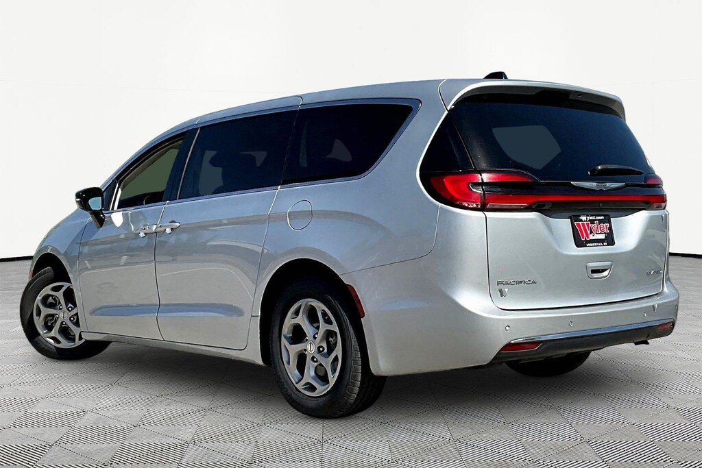 Used 2024 Chrysler Pacifica Limited Van Passenger Van