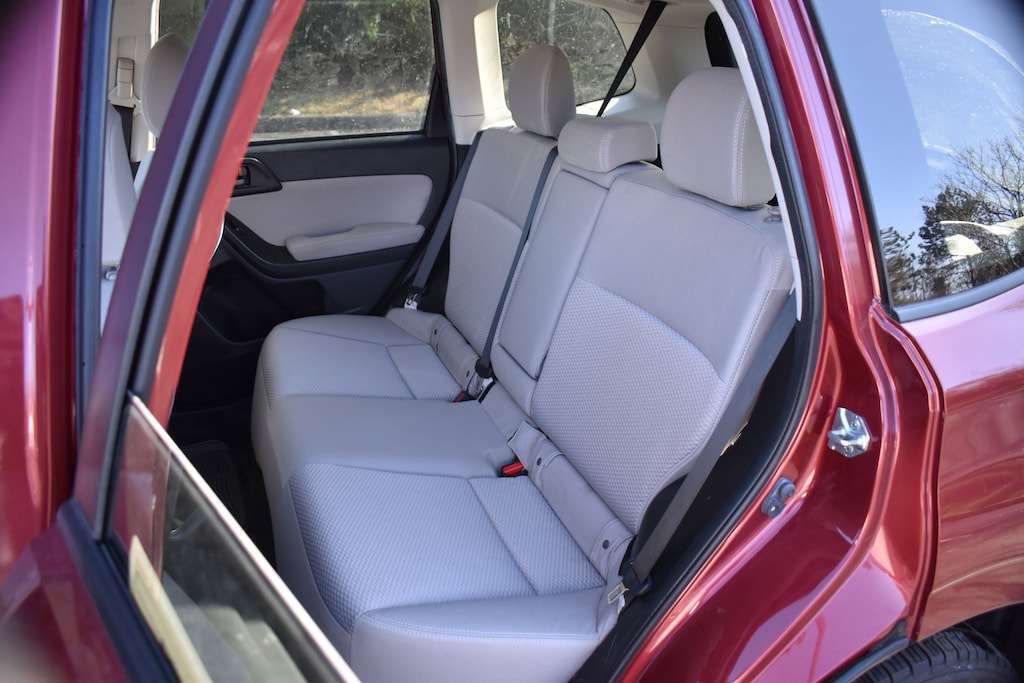 Used 2015 Subaru Forester 2.5i Premium (CVT) SUV