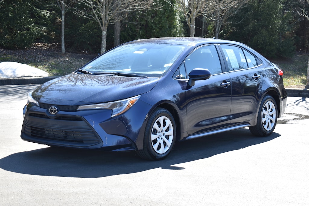 Used 2023 Toyota Corolla LE Sedan