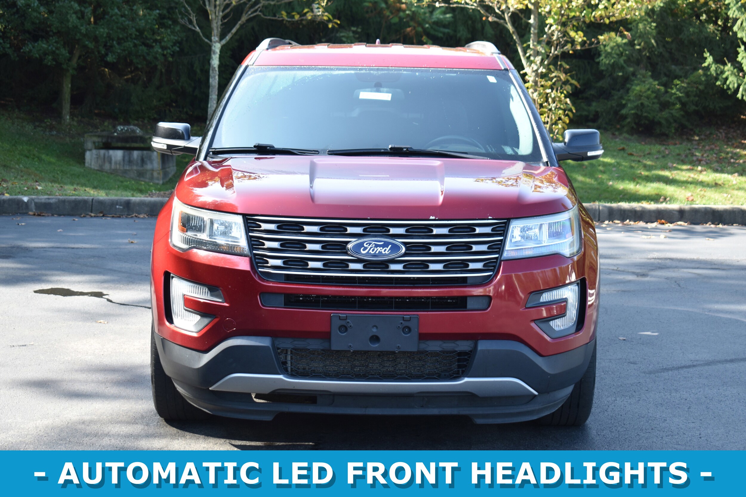 2017 Ford Explorer XLT photo 2
