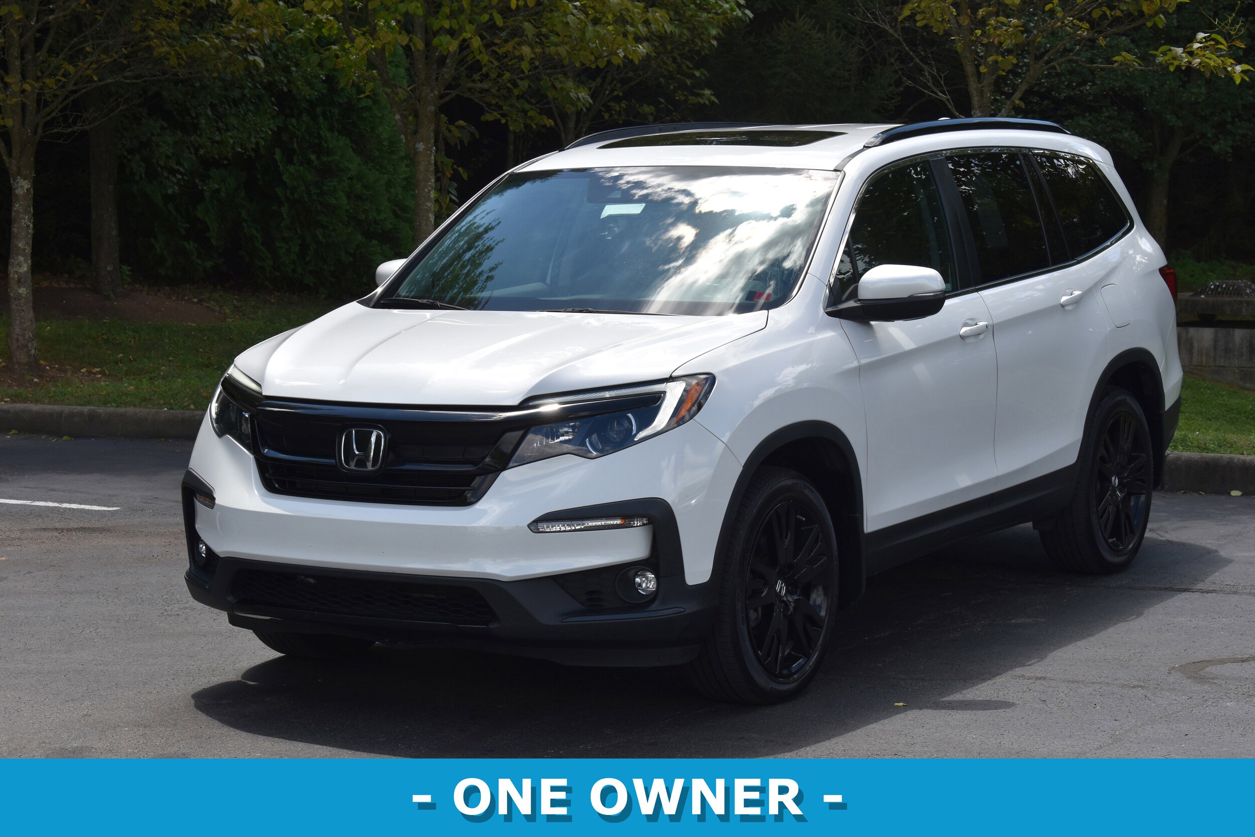 2022 Honda Pilot Special Edition photo 2