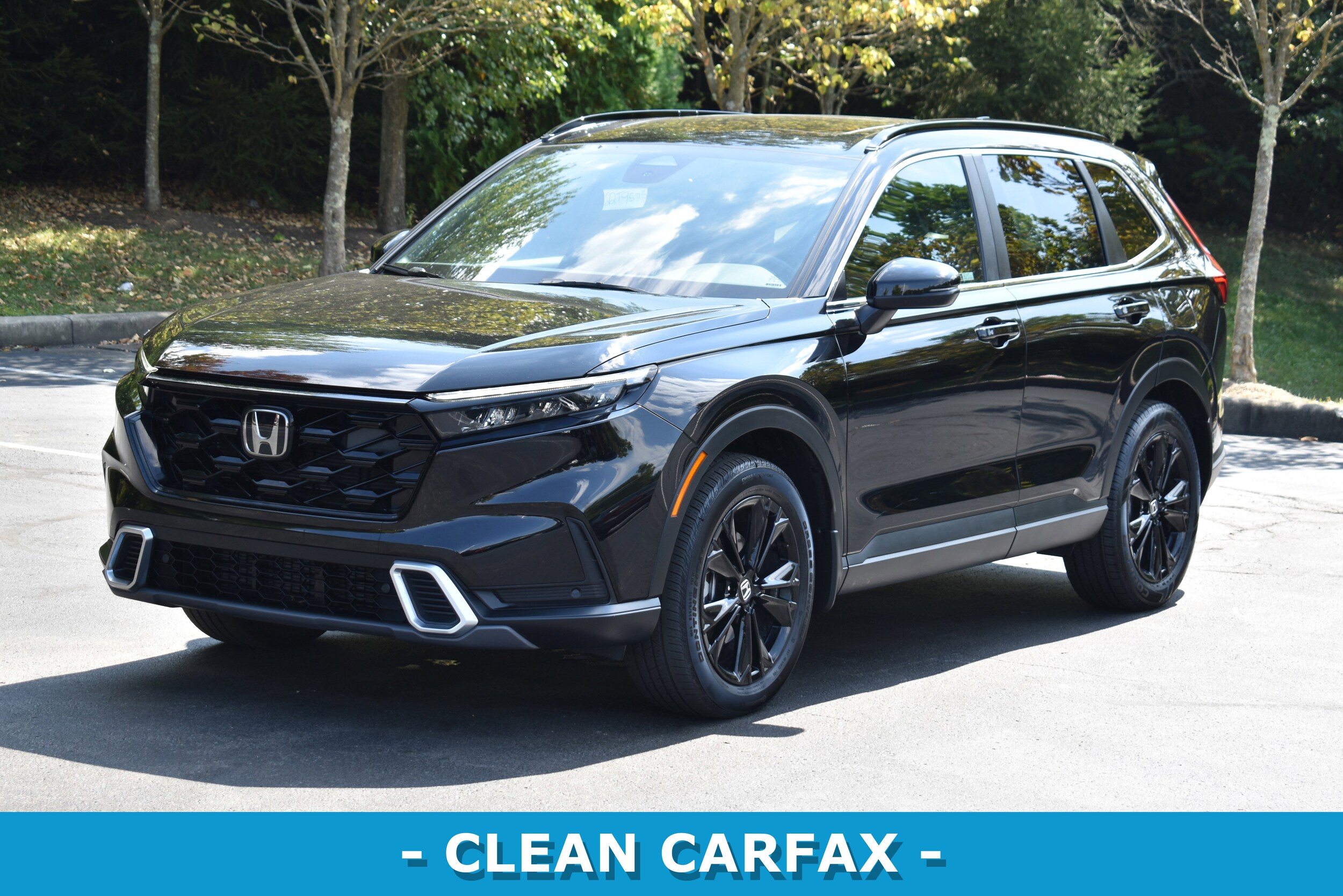 2023 Honda CR-V Hybrid Sport Touring photo 3