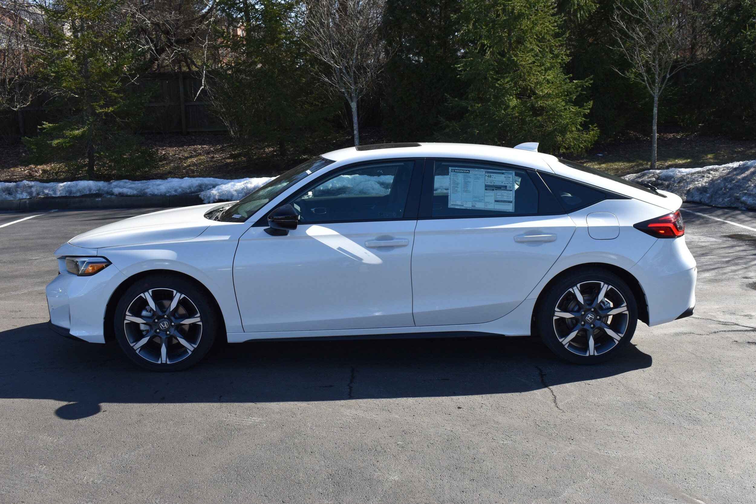 2026 Honda Civic Hybrid Sport Touring Hatchback photo 4