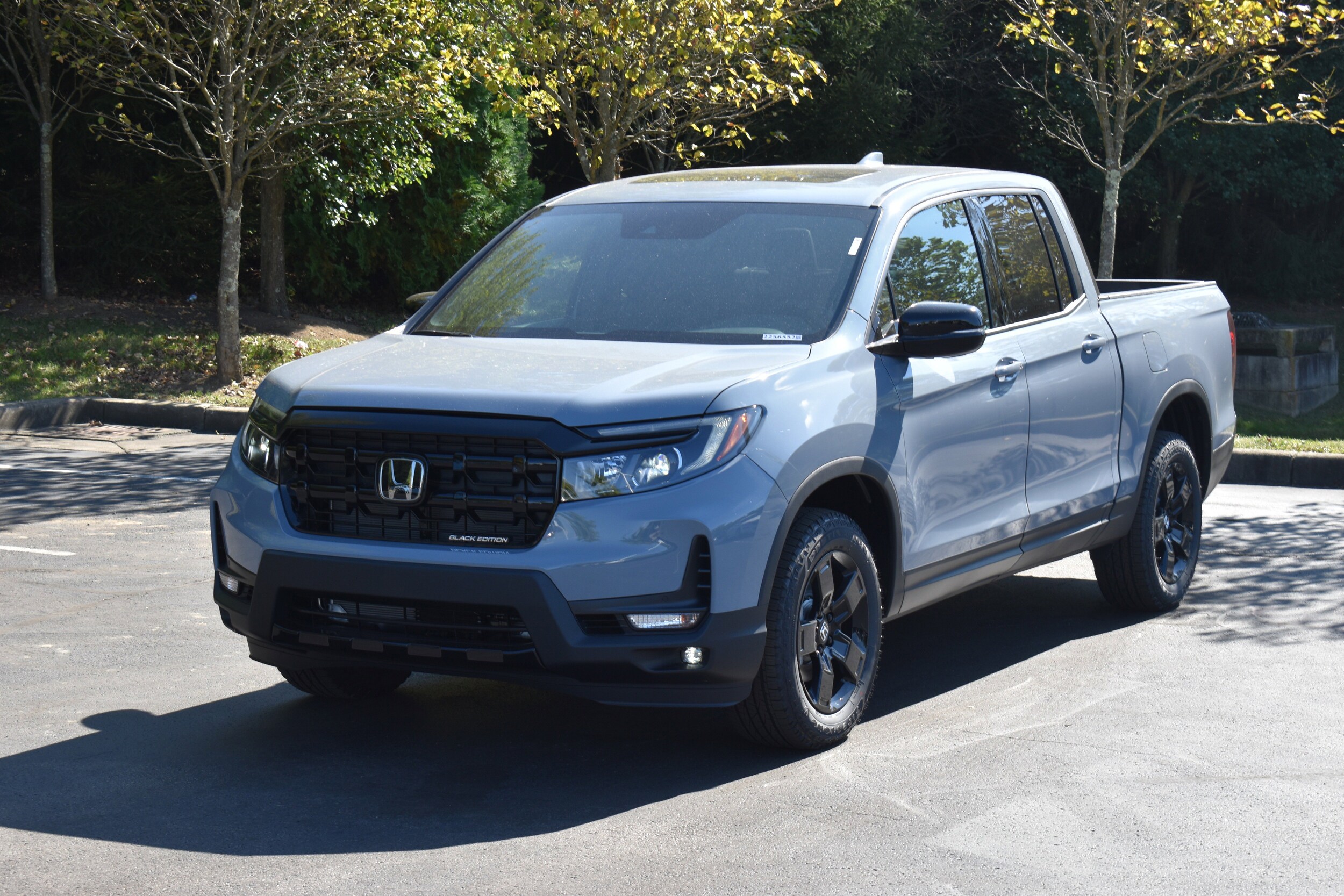 2026 Honda Ridgeline Black Edition photo 3
