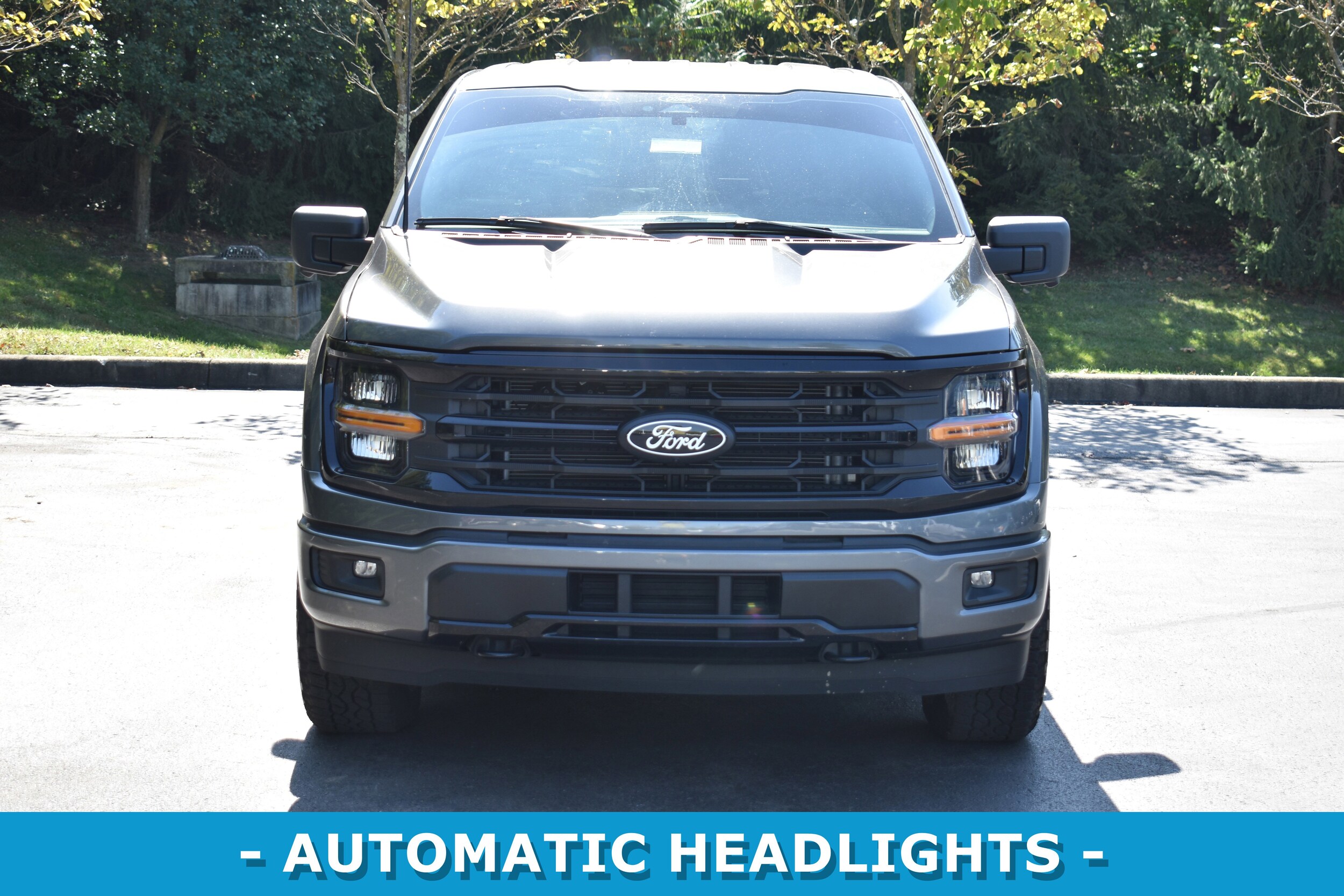 2024 Ford F-150 XLT photo 2