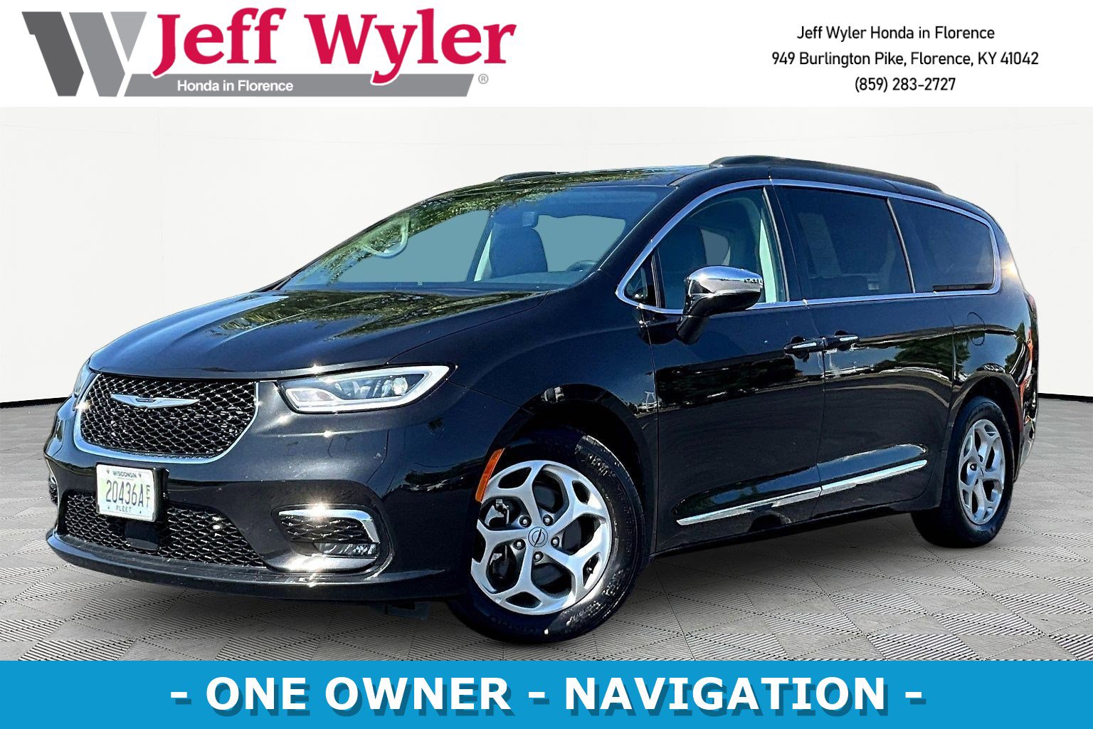 2023 Chrysler Pacifica Limited's photo
