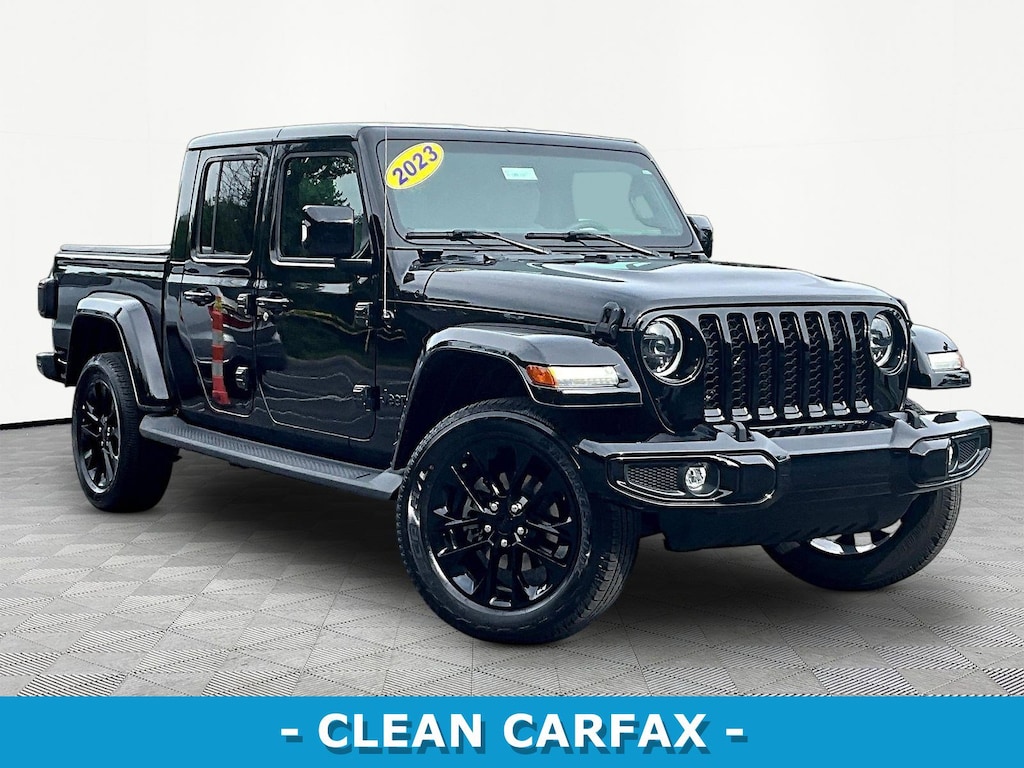 Used 2023 Jeep Gladiator Overland Truck Crew Cab