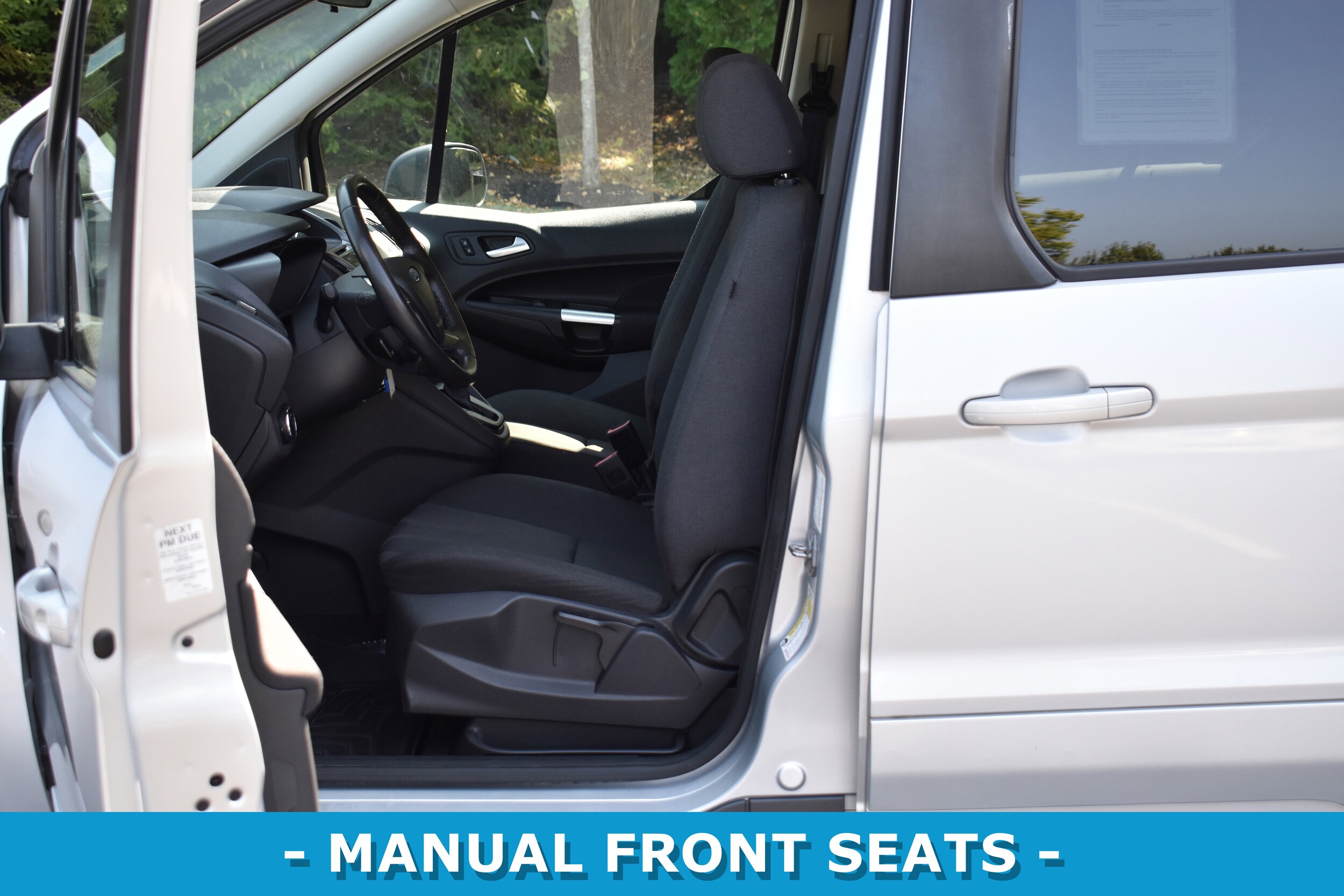 2016 Ford Transit Connect XLT Wagon photo 4