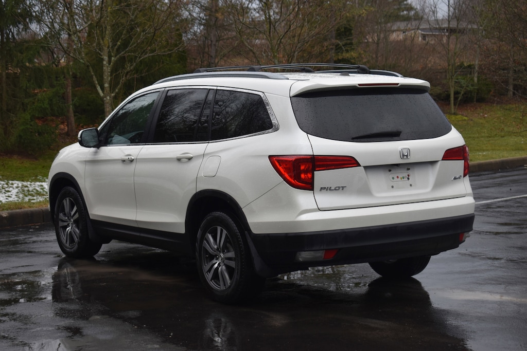 Used 2016 Honda Pilot EX AWD SUV