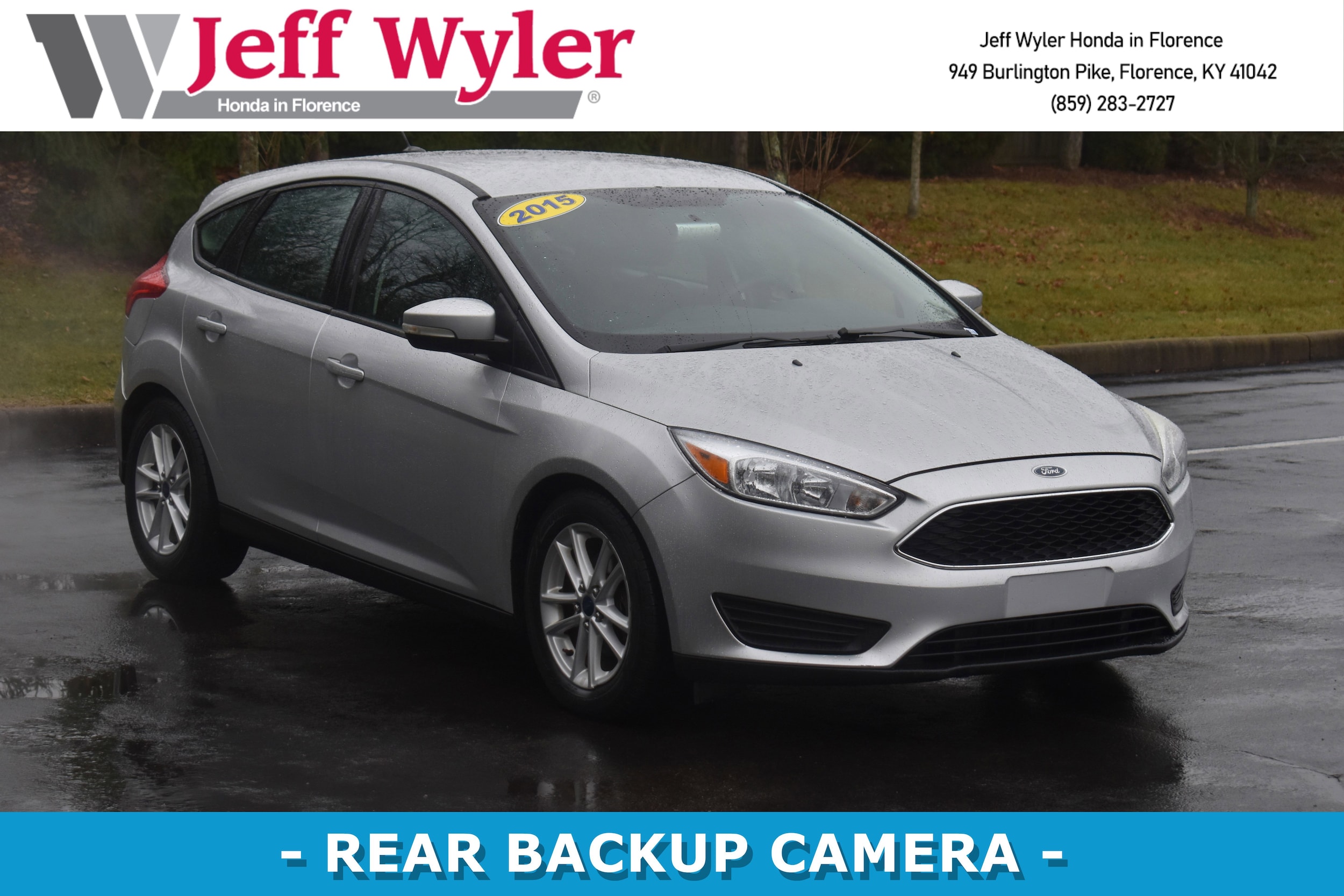 2015 Ford Focus SE's photo