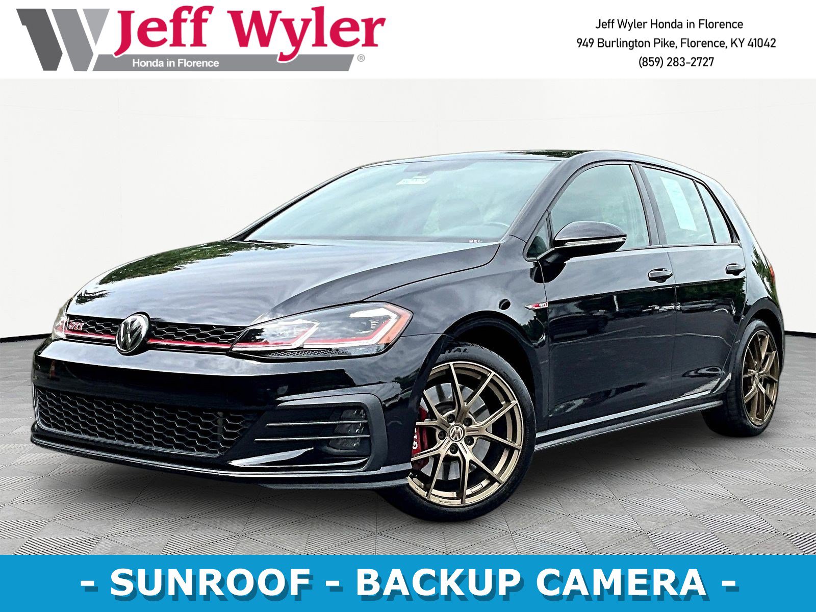 2020 Volkswagen Golf GTI 2.0T SE 4-door's photo