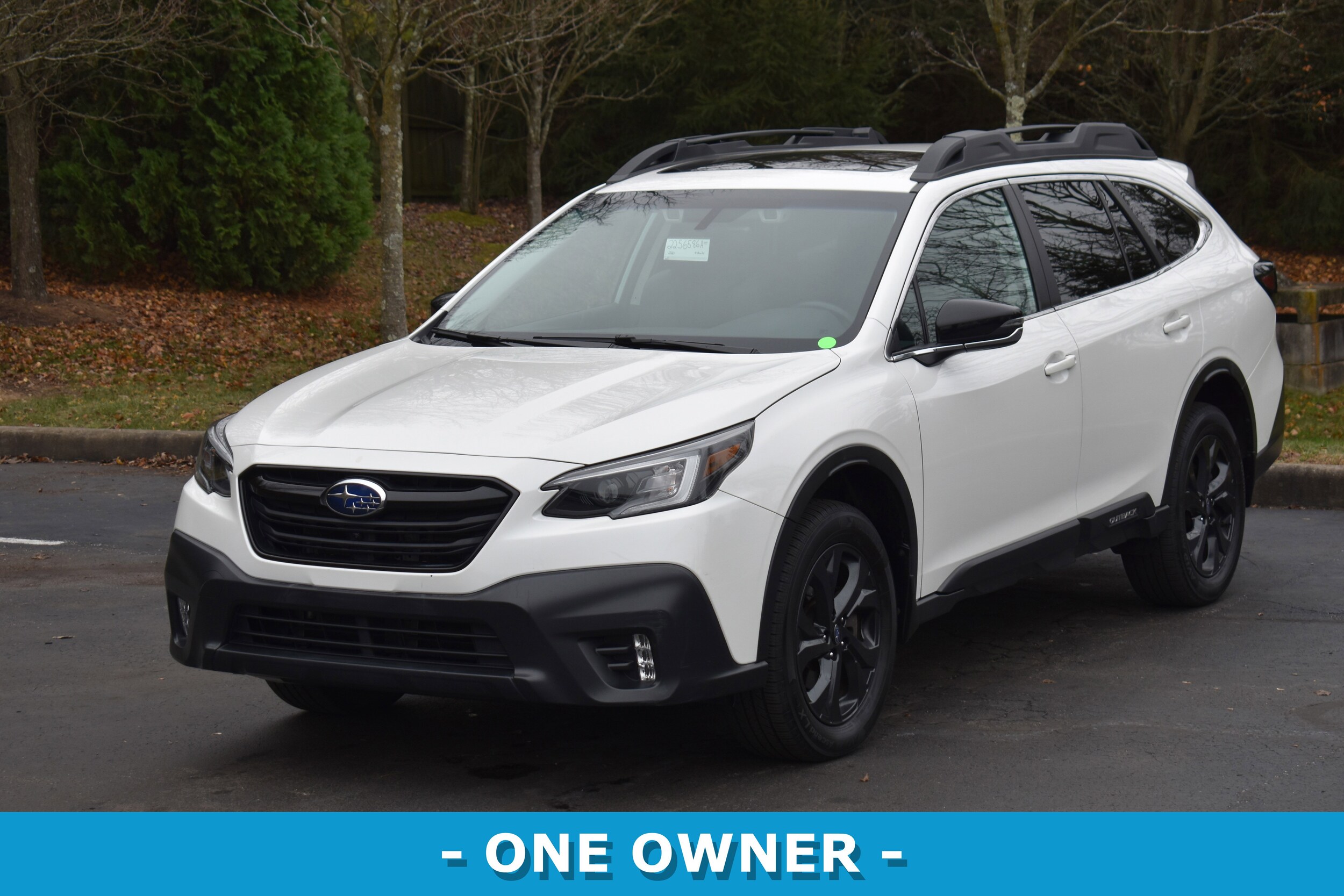 2020 Subaru Outback Onyx Edition XT photo 3