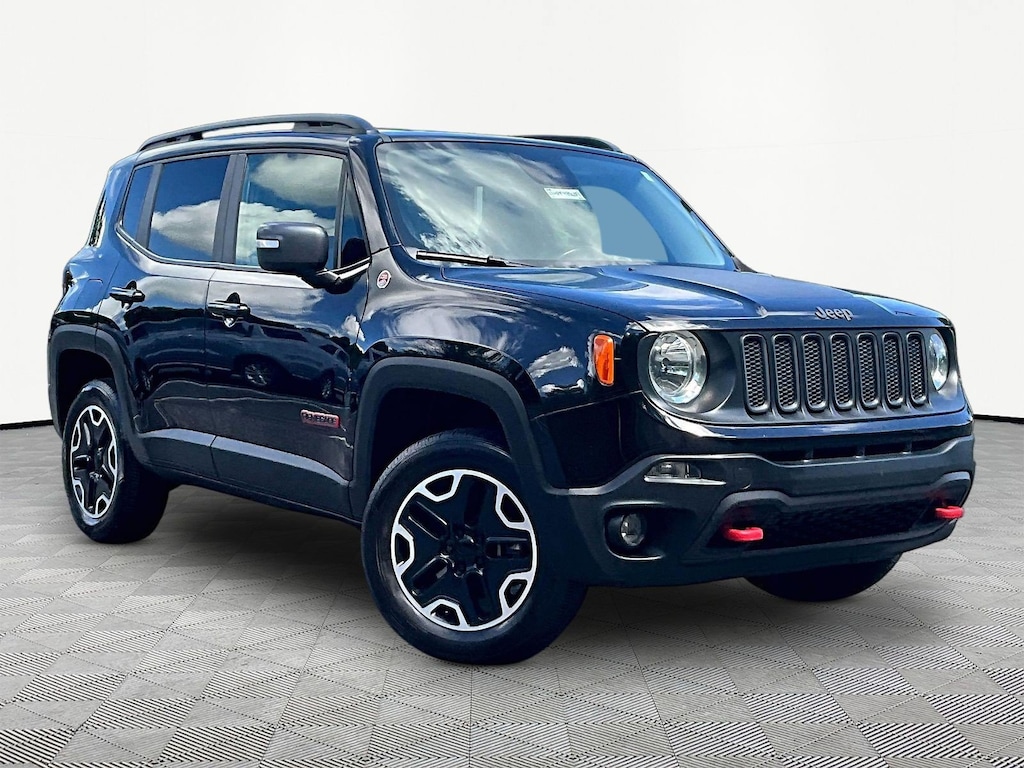 Used 2017 Jeep Renegade Trailhawk 4x4 SUV