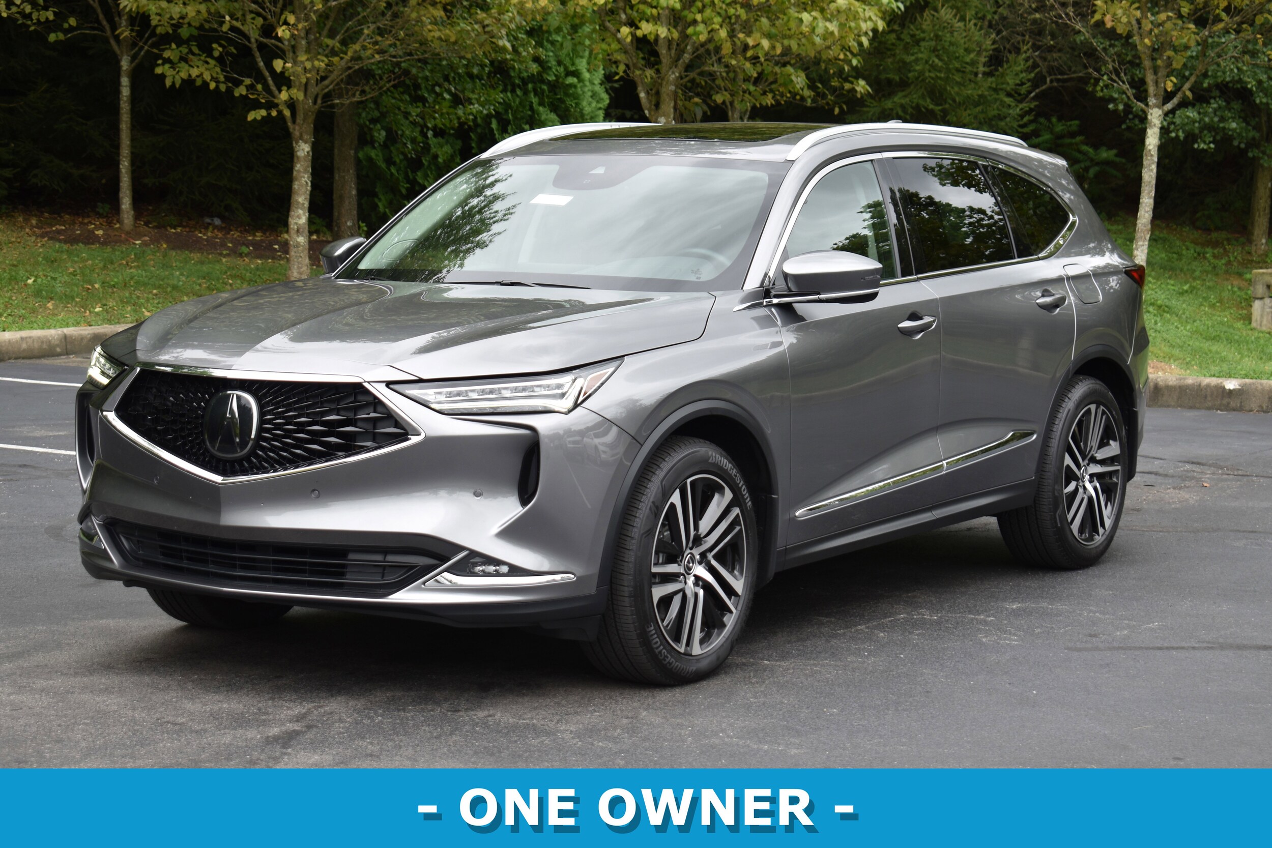 2024 Acura MDX SH-AWD Advance photo 3